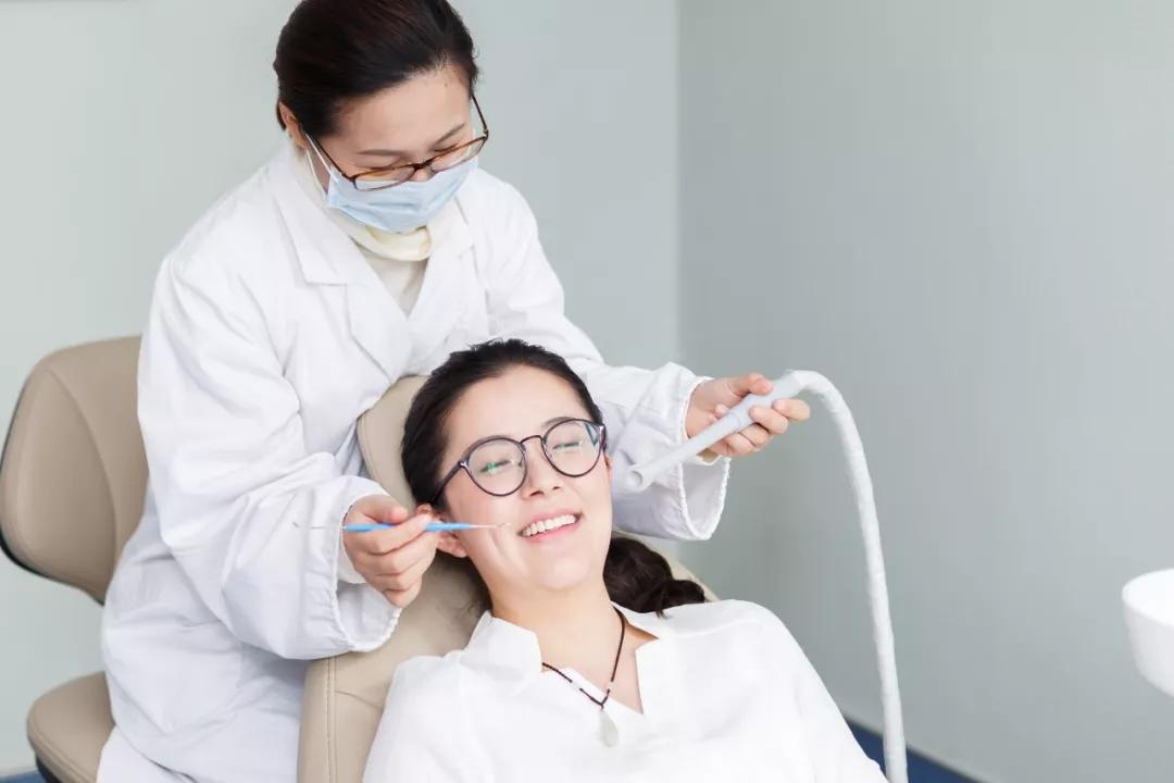 洗牙后茶渍不见了！可牙齿酸酸的是怎么回事？