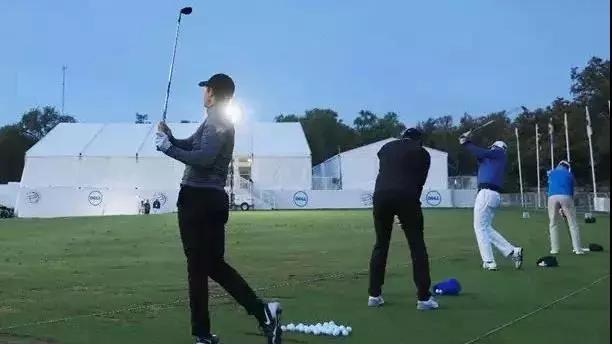 4个最简单的热身方法,原地热身的10个动作从头到脚