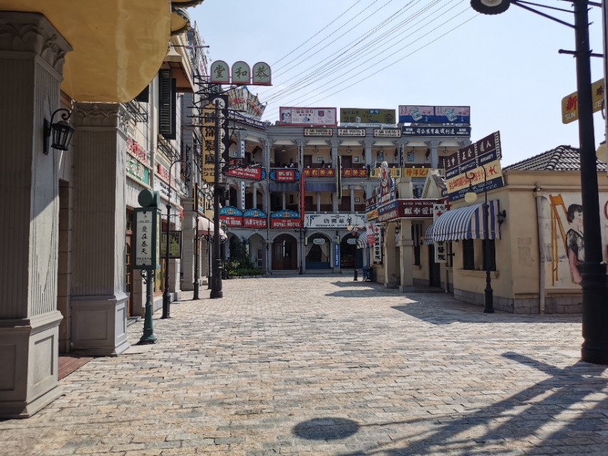 明清宫苑离广州街香港街多远,横店明清宫和广州街