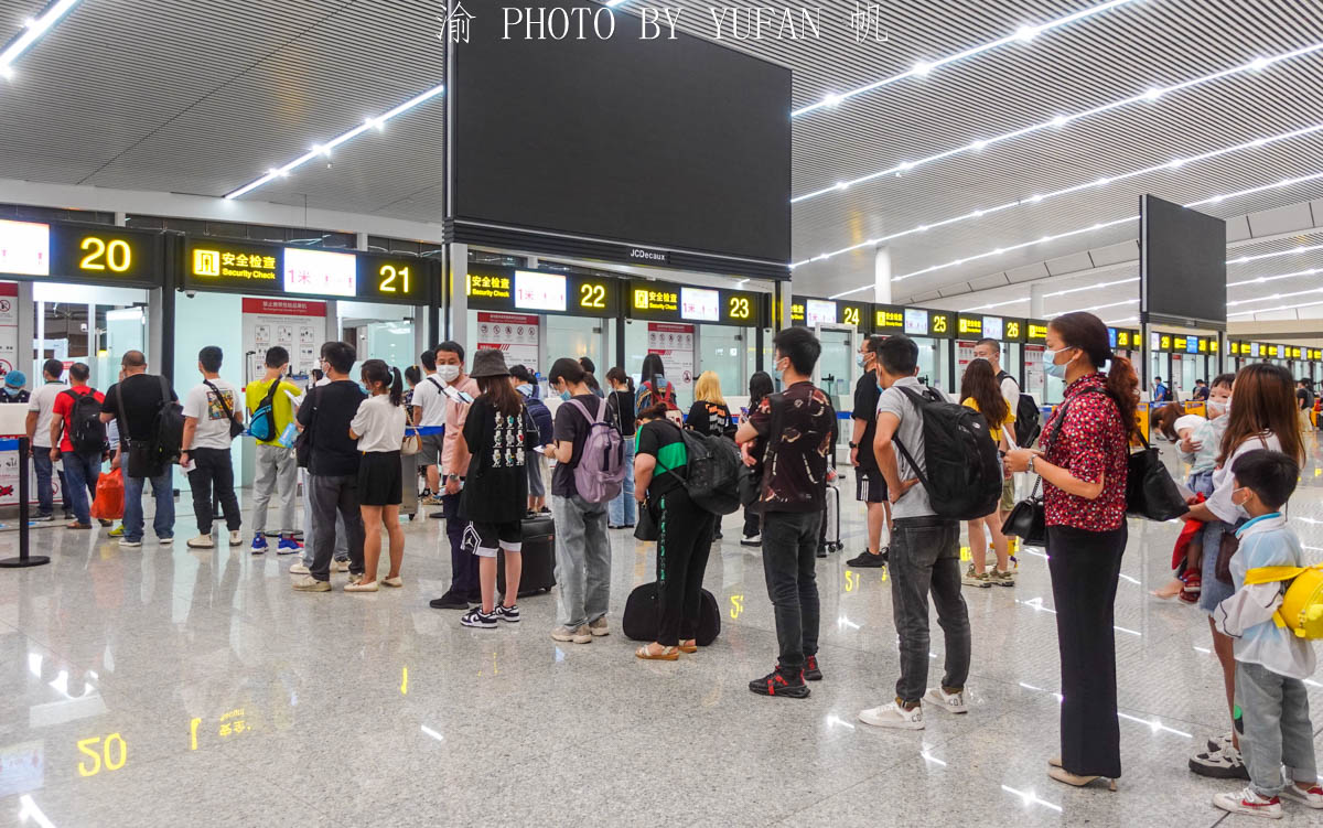 凌晨两点的重庆,凌晨的重庆机场