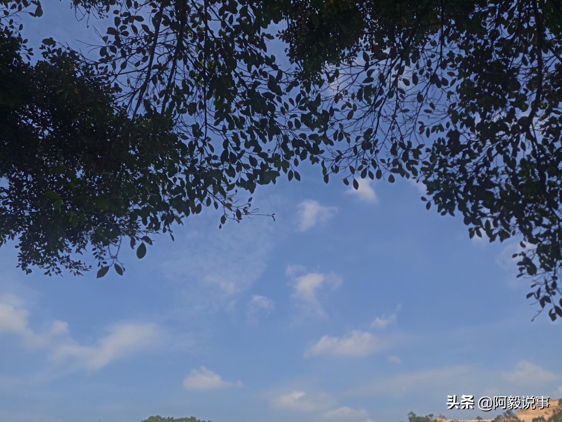 蓝天白云湖水森林,推荐一个好地方河源万绿湖