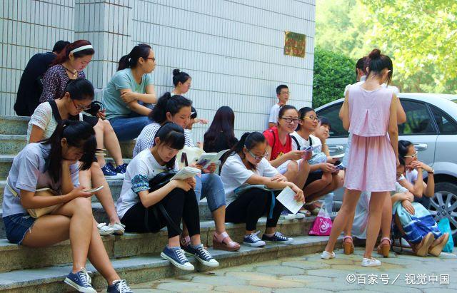 专科生不能报名四级吗,专科生四级英语通过率多少