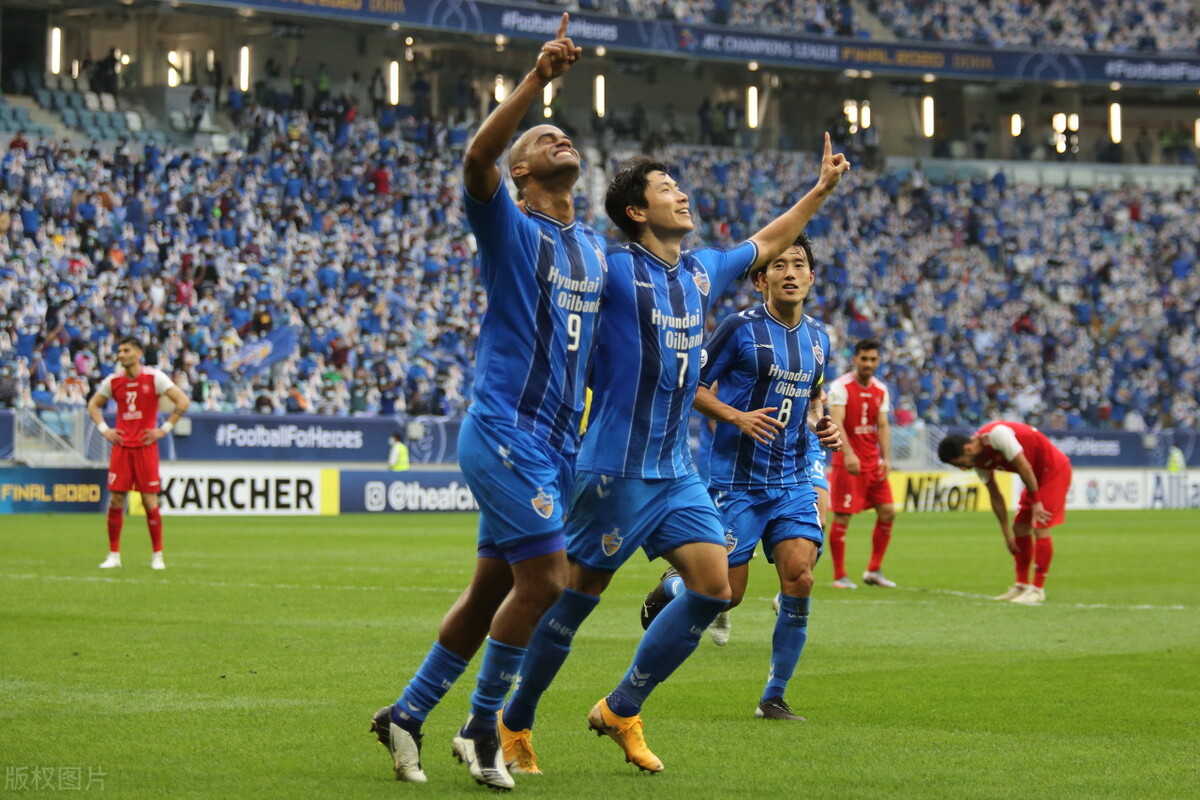 世界著名足球队队徽和标志,世界知名足球队logo