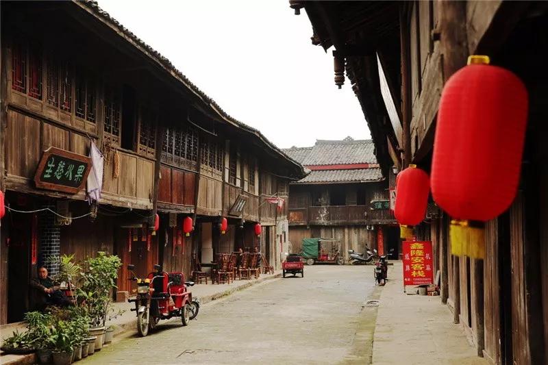 成都周边的小欧洲，小丽江，你都去过哪？就在隔壁子，一脚就刹拢