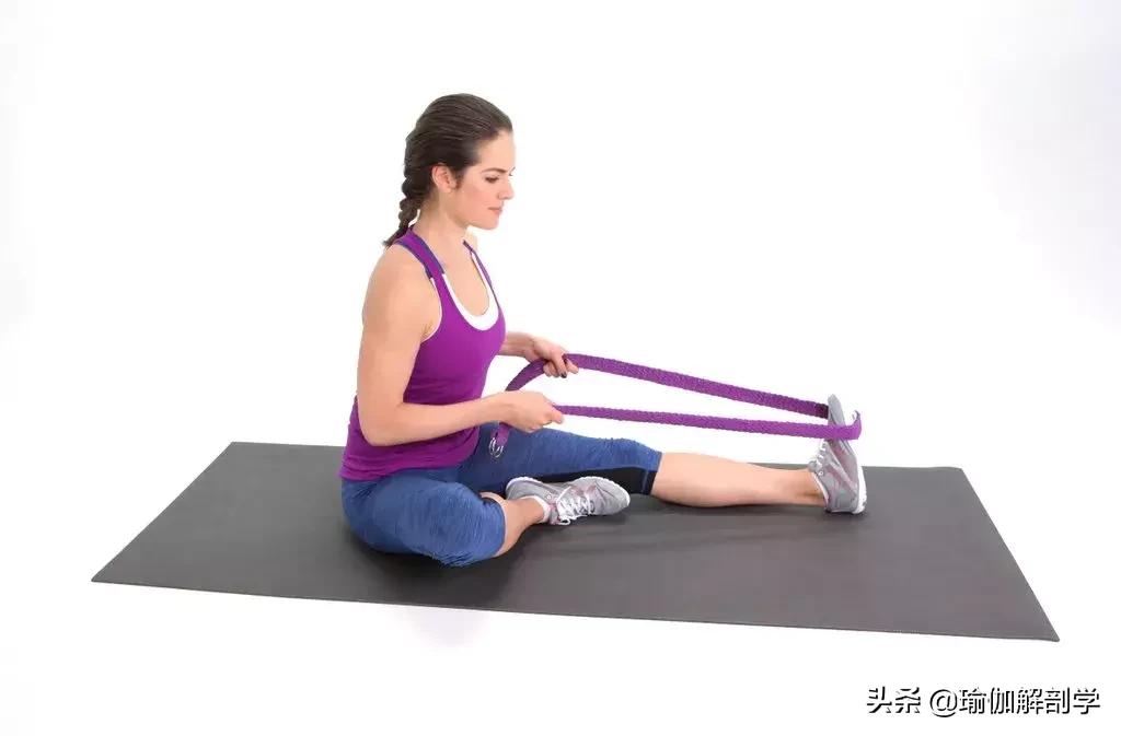 小腿粗壮穿裙子不好看？8个拉伸动作瘦小腿效果杠杠滴