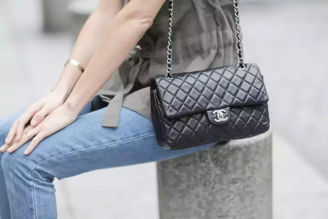 karllagerfeld是什么风格,karllagerfeld卡尔老佛爷男装