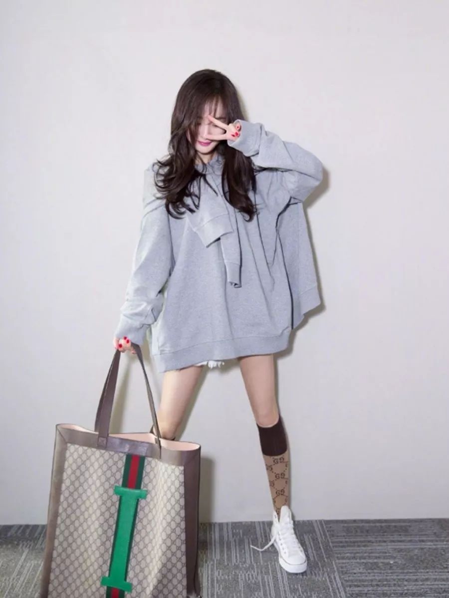 卫衣千万别瞎穿！这50件时髦又显瘦