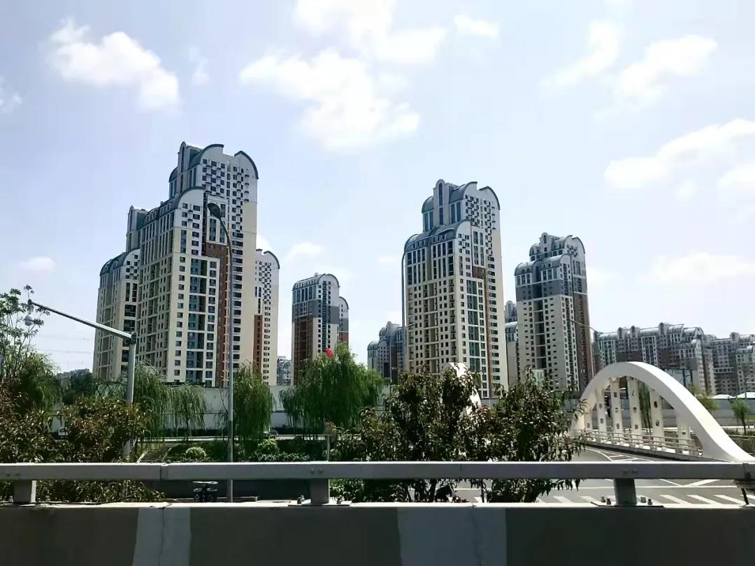 楼上噪音扰民用震楼器报复,楼上噪音用震楼器犯不犯法