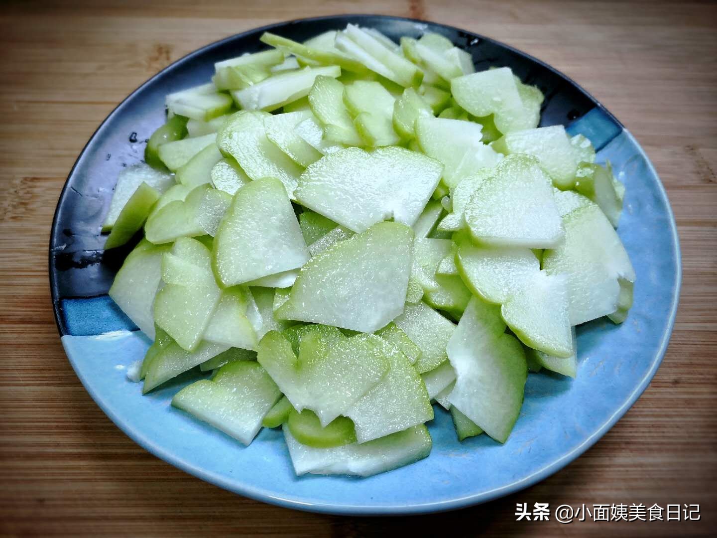 10月这个菜大量上市,我家经常买,炒鸡蛋特下饭,全家都爱吃