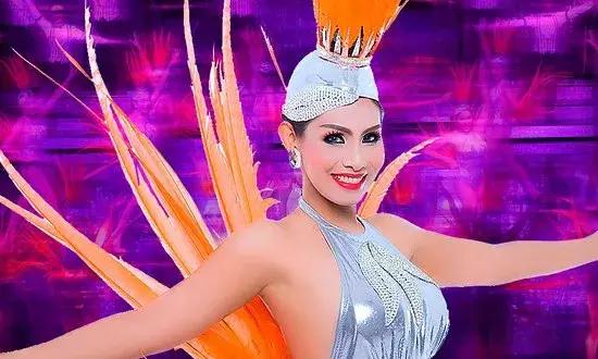 泰国泼水节搞笑事件,泰国泼水节最尴尬的场面