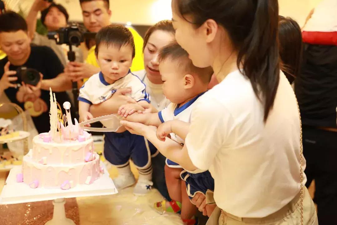 给孩子办生日趴要准备什么,宝宝家庭生日趴活动方案