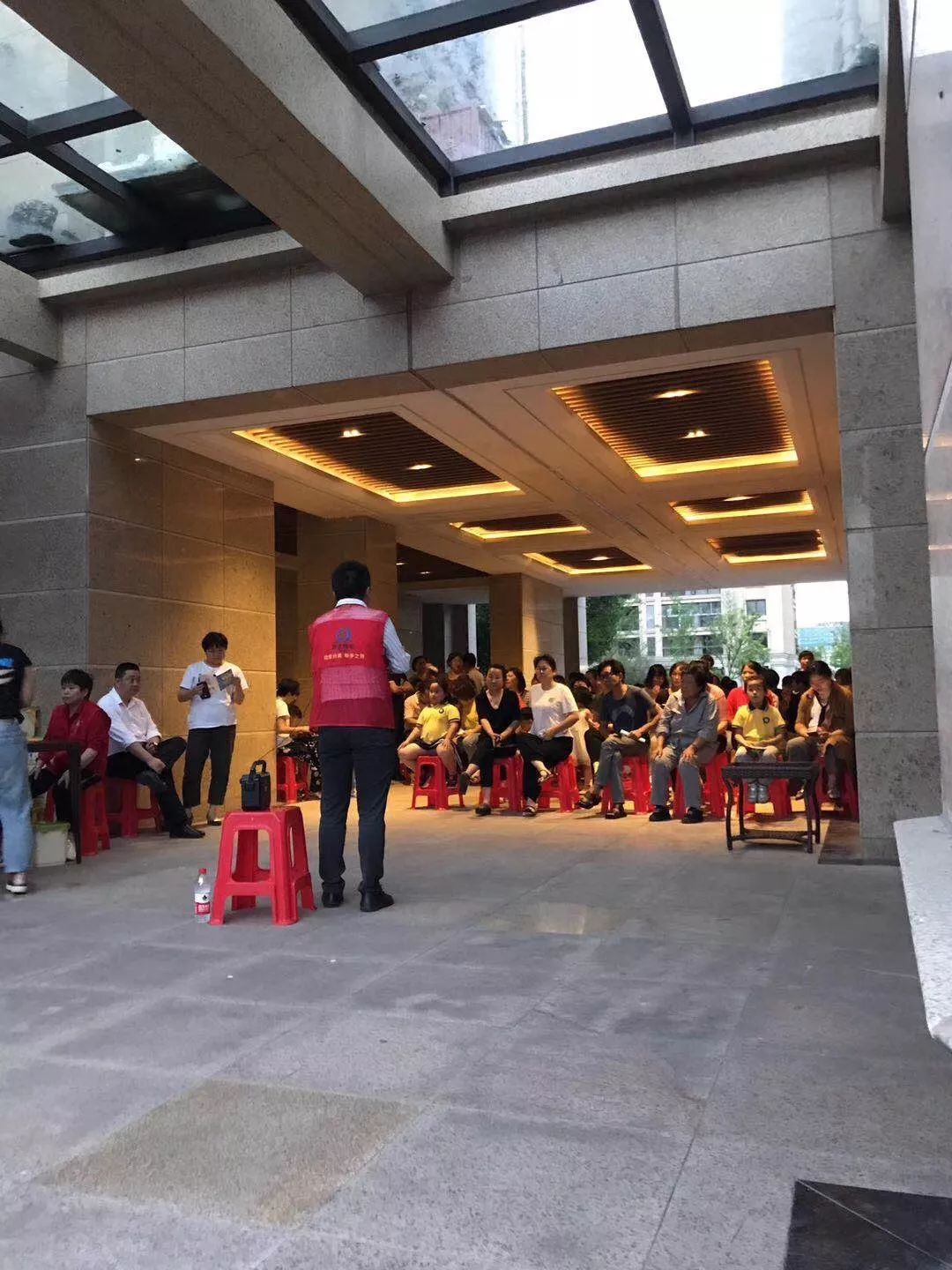 如何准确垃圾分类,小区垃圾分类投放点应设置在哪里