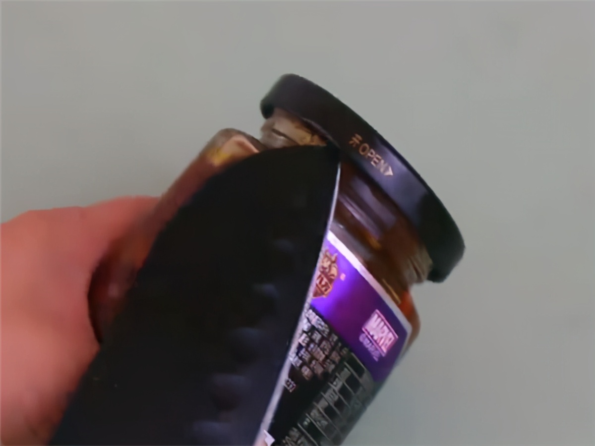 瓶盖太紧拧不开小窍门图片,瓶盖打不开怎么办有小窍门吗