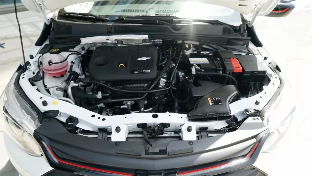 雪佛兰科沃兹自动欣悦版试驾,雪佛兰新科沃兹操作