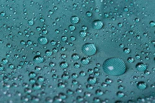 衣服上滴上84掉色怎么恢复原色,衣服变形怎么恢复