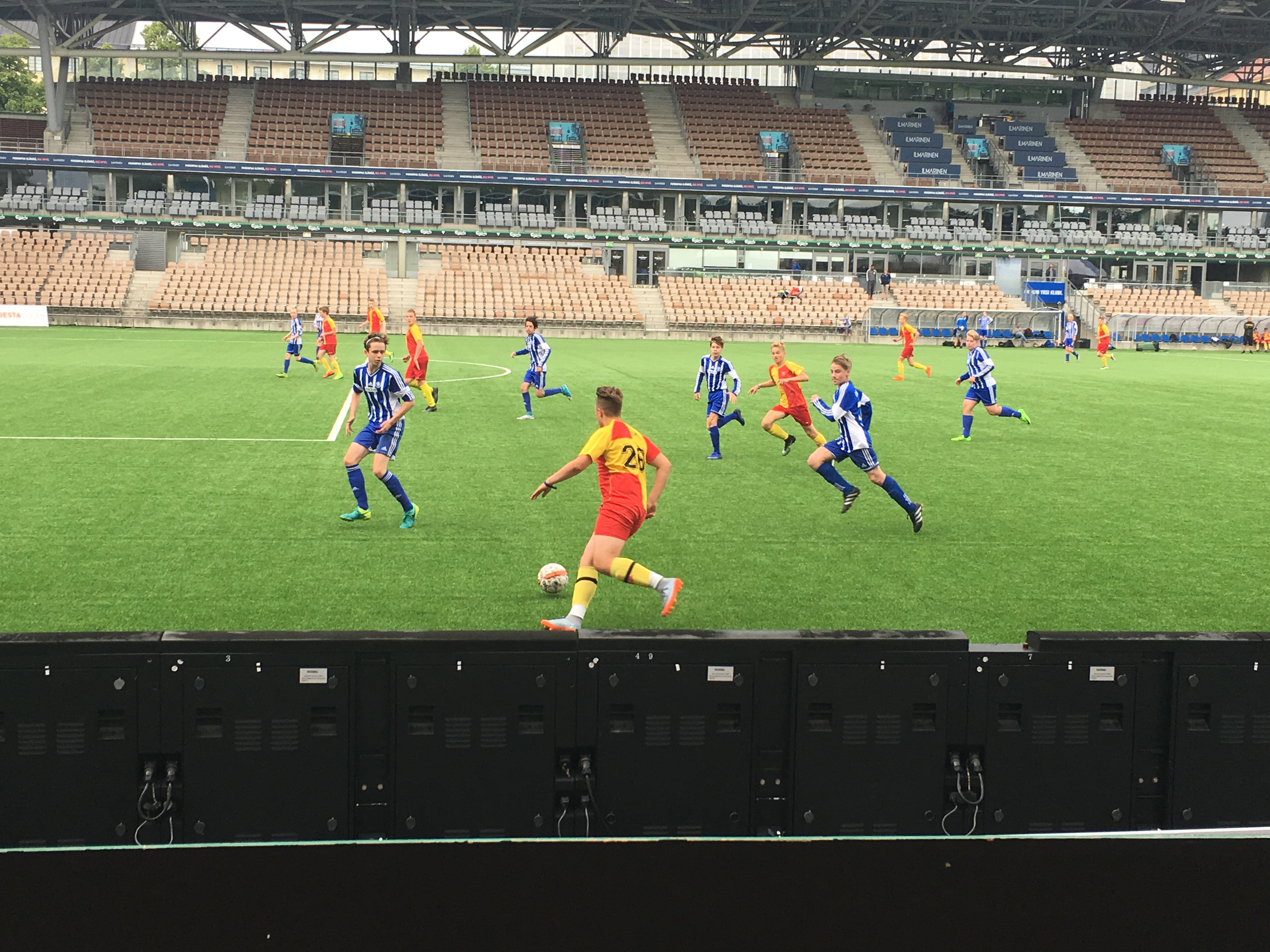 芬兰足球创历史首次进入欧洲杯正赛,一些芬兰足球的个人直接感受