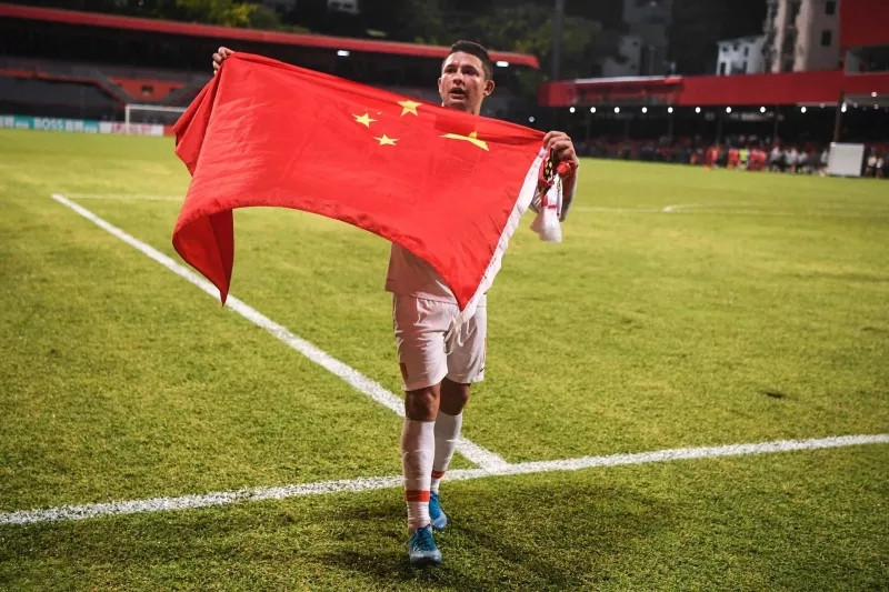 中国足球归化政策是继续还是终止,归化是国足唯一出路吗