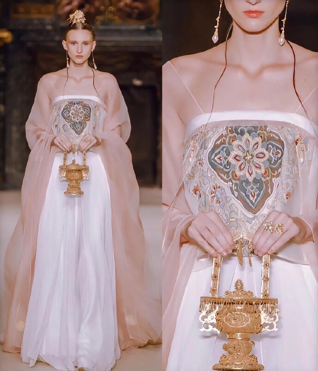 恒大100亿足球场,恒大足球场120亿元