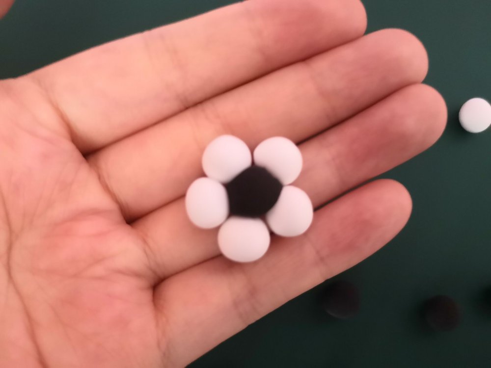 足球奖杯装饰黏土,足球的制作教程黏土