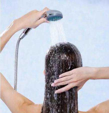 头发又秃又油怎么洗头,头发打结了怎么洗头发