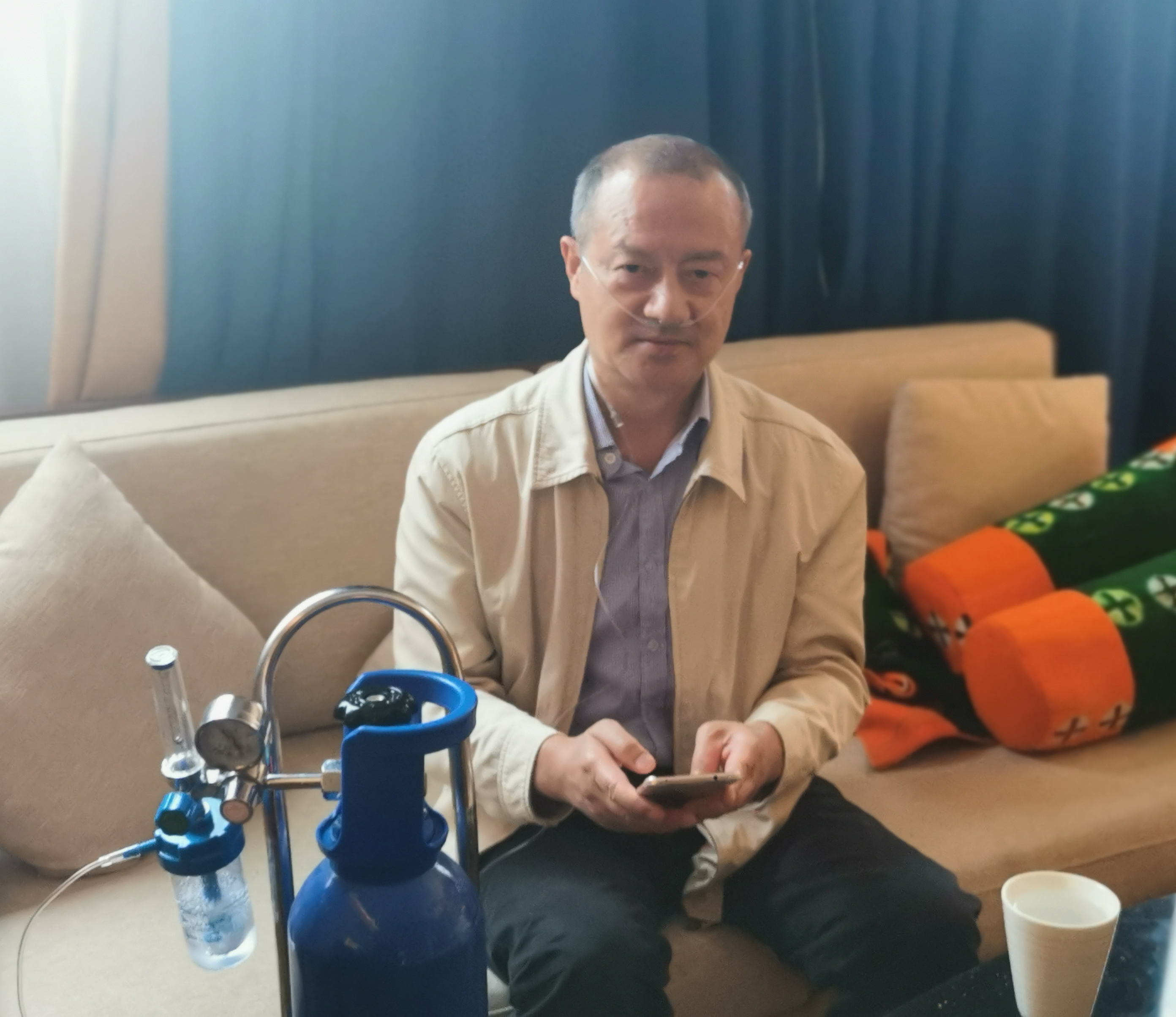 去拉萨真的会缺氧吗,来拉萨的第一天吸氧