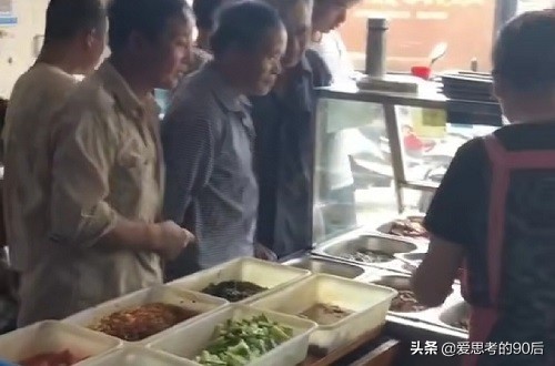 10元以内的快餐店,10元快餐店生意好