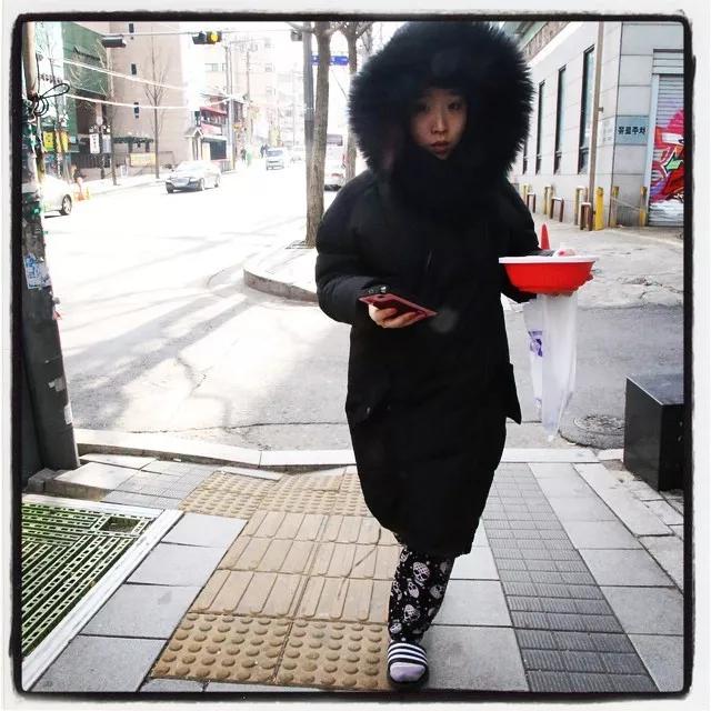 韩国人喜欢穿三条杠拖鞋吗,韩国人喜欢三线拖鞋吗