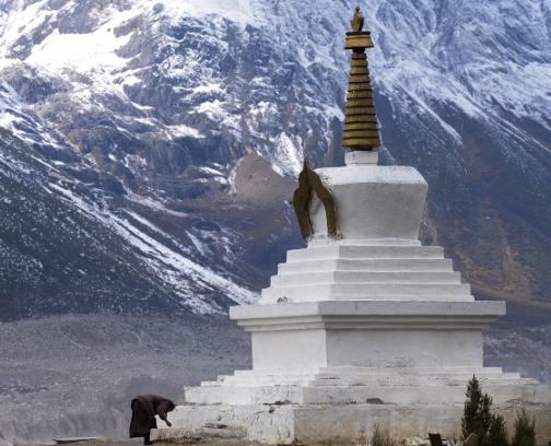 我国最“特别”的村子，被6座冰山包围，令无数人心驰神往