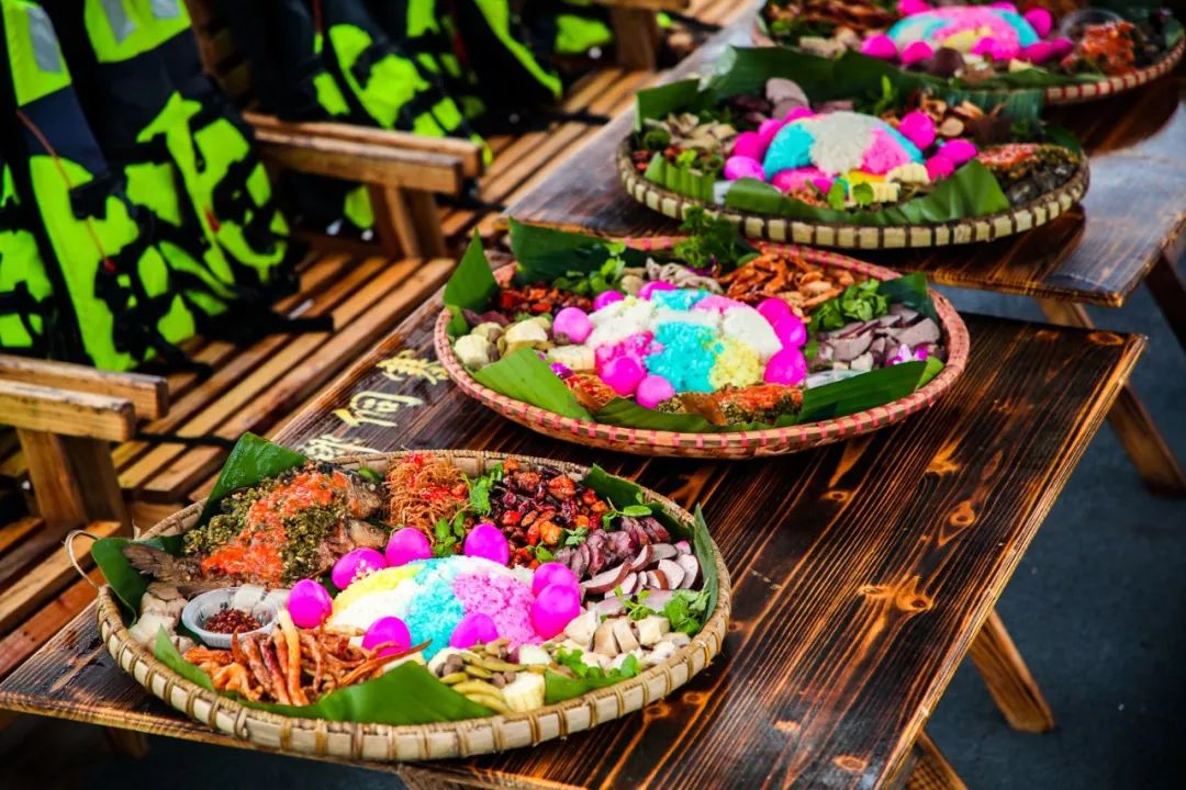 5万人PK酒量饭量胆量!这个饭局水陆两栖震撼上天