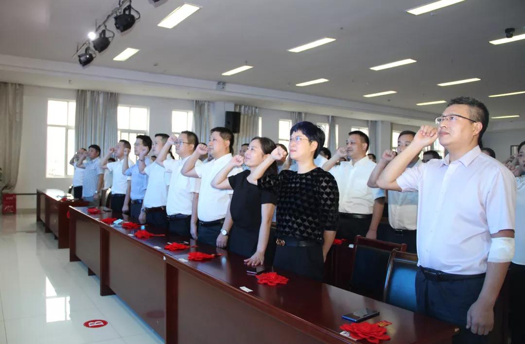 弘扬抗疫精神弘扬正能量,弘扬正能量众志成城抗疫情