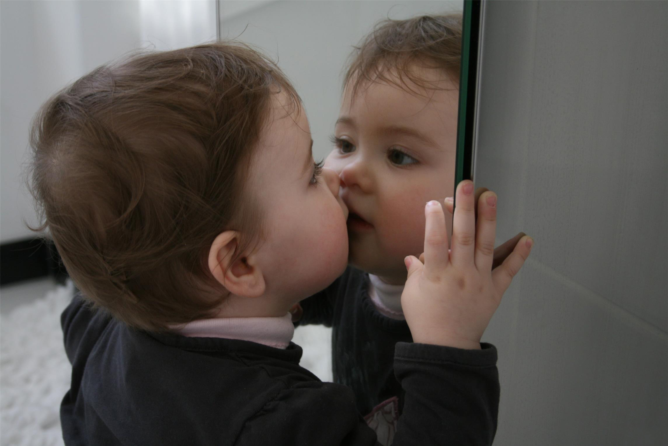 孩子不愿意理发我一招解决,孩子非常抗拒理发怎么引导