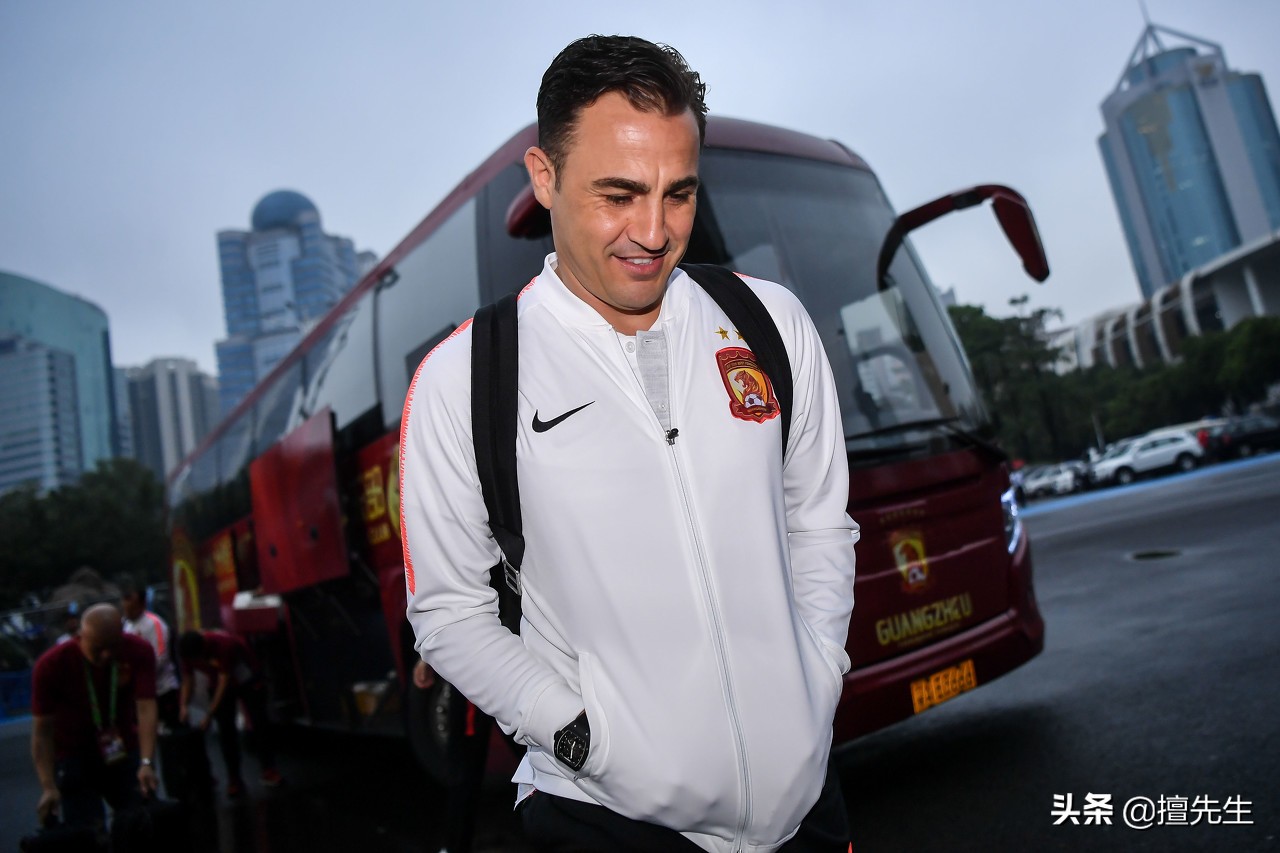 脱离职业足球轨道?京媒质疑恒大“文化班”操作真敲打或假妥协