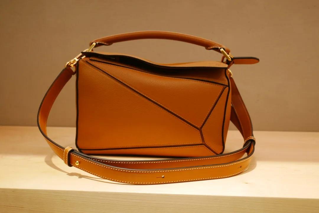 海南美兰日月免税店攻略,海南免税店日月广场店