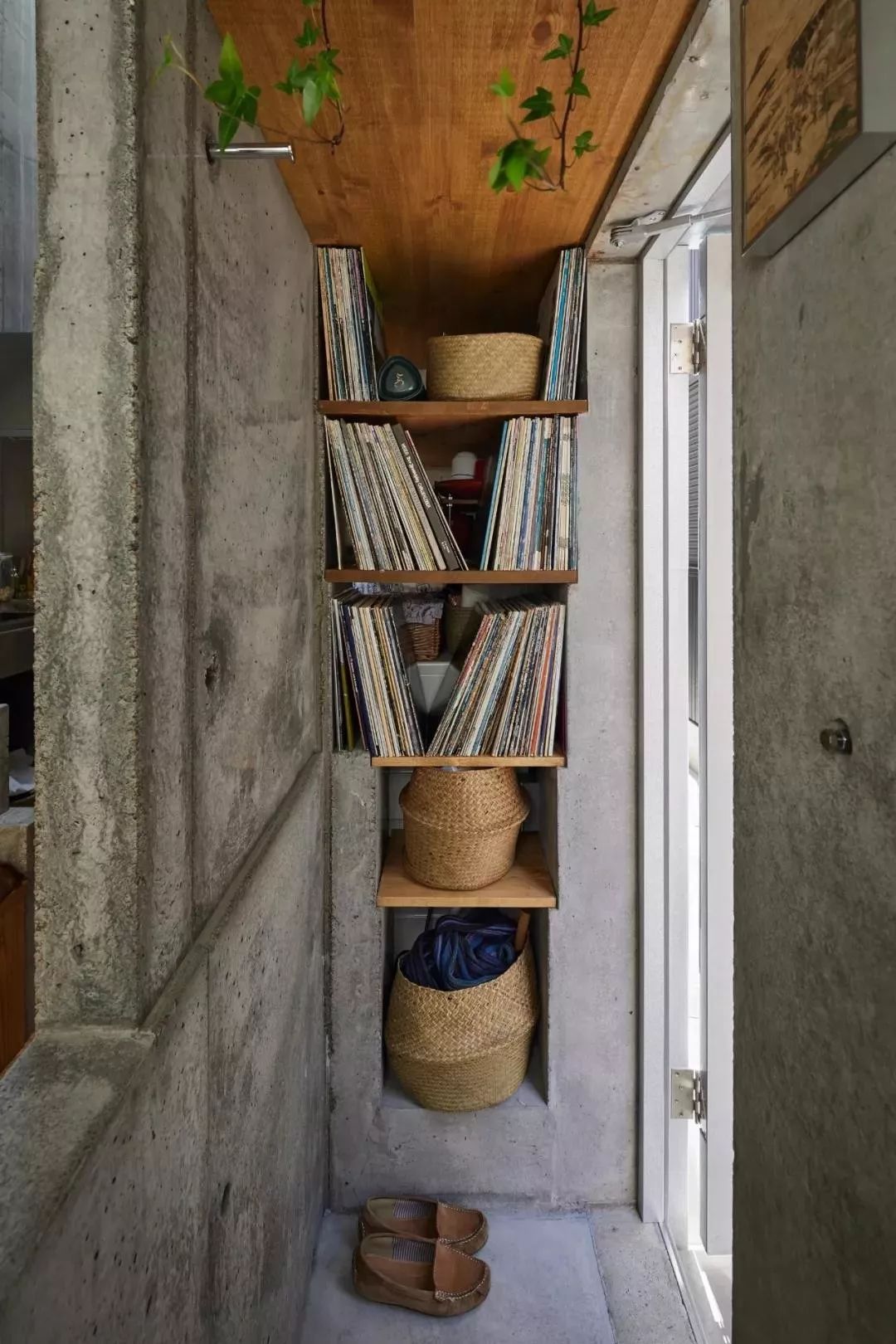 买不起大房子，日本教授为妻子造18m²“豪宅”当生日礼物.......