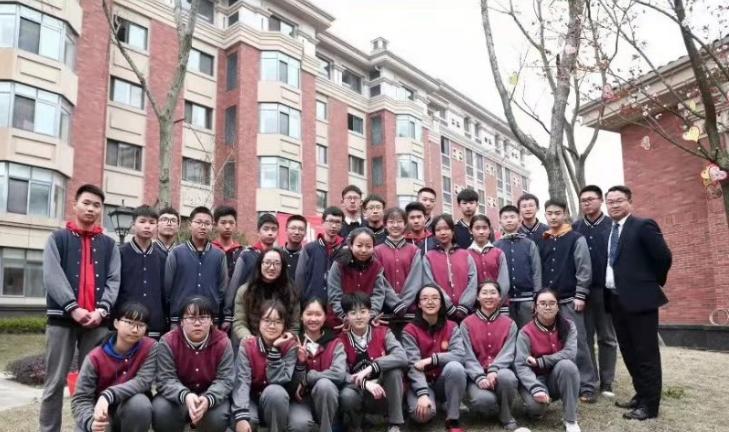 成都王府邹玉,用关爱引领成长,用实力赢来口碑