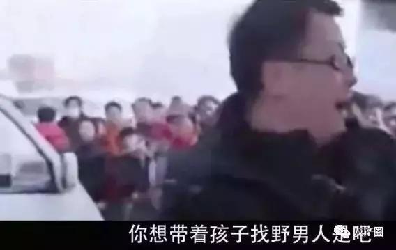 乞丐街头行乞认出妈妈,五年后街头乞讨认出妈妈