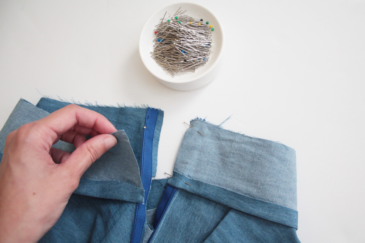 怎么把裙子后面的拉链改成绑带,裙子侧边怎么装拉链最简单方法