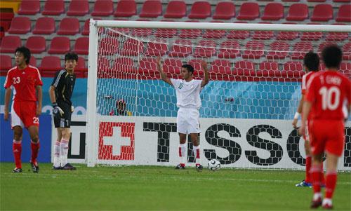 中国足球曾遭遇世界足坛最大耻辱！国足踢出了最有血性的比赛