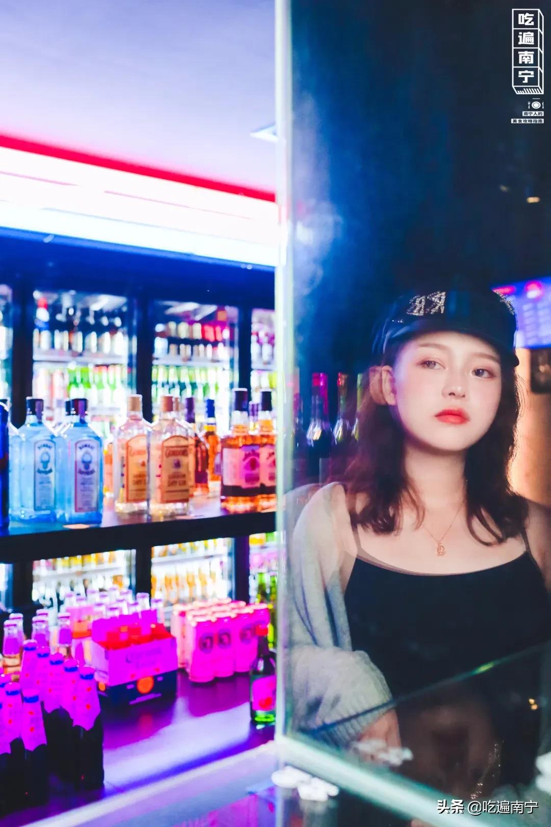 今晚约？世界冠军在广艺对面开HIPPOP酒吧！超SWAG