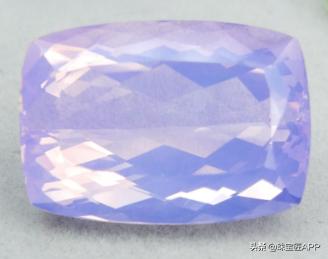 让人又爱又恨！“奶体”宝石究竟是好还是坏？