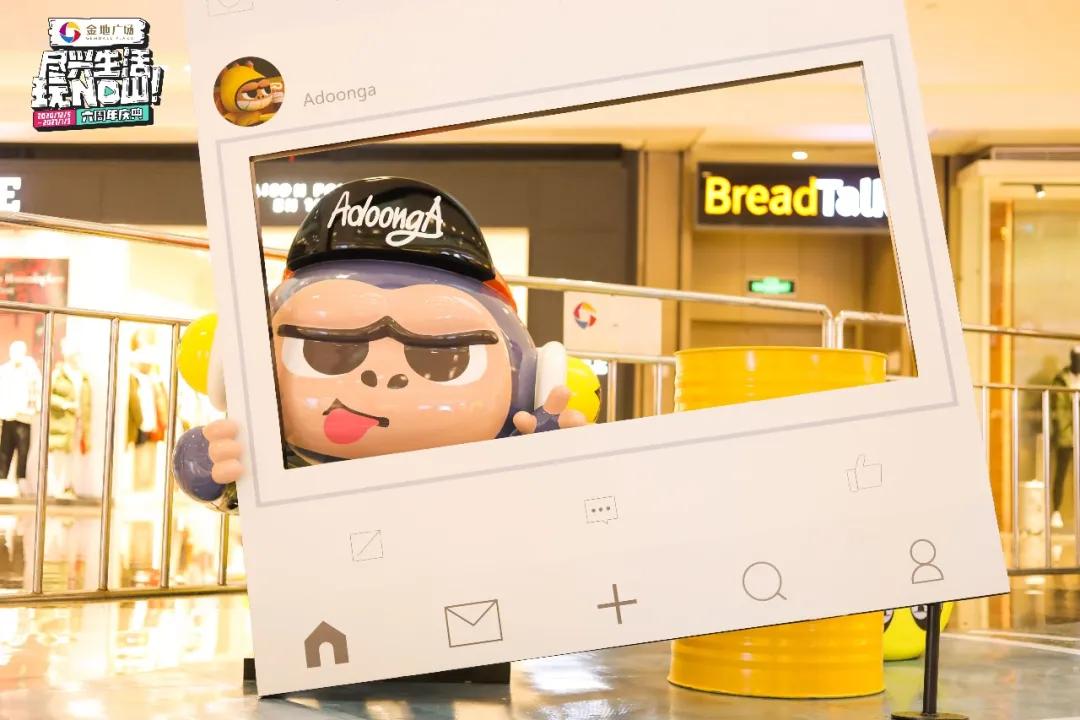 屁屁猩拍了拍你，并递出一张50团100代金券