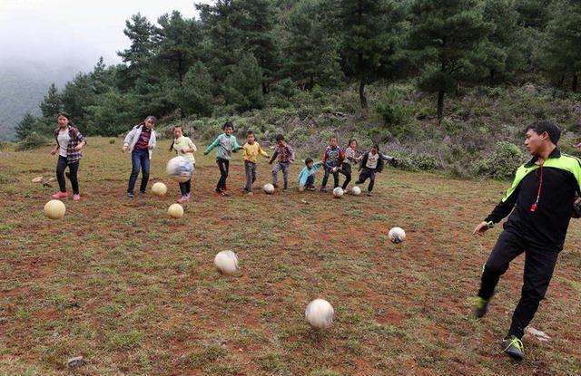 西安女足脱球衣庆祝名场面集锦,盘点女足脱球衣庆祝的十大场面