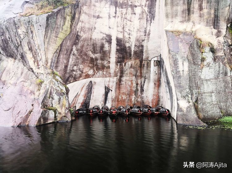 勿谓湖小,天在其中:绍兴东湖