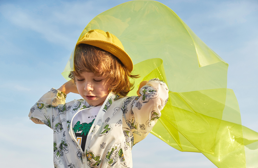 夏天婴儿出门防晒用什么,宝宝夏天户外要防晒吗