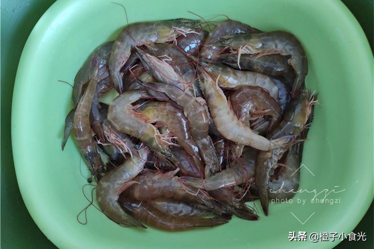 大虾怎样存放可以留的时间长一些,大虾可以直接用保鲜袋装着保存吗