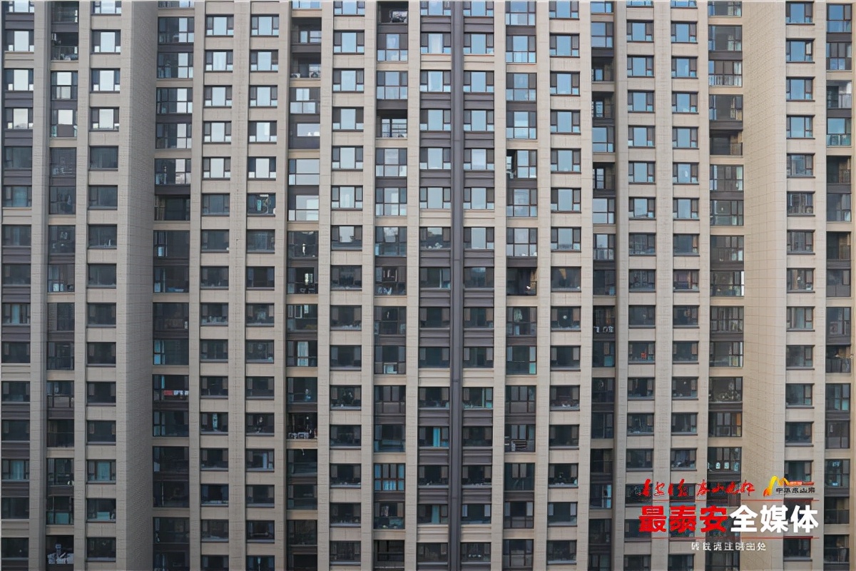 我为群众办实事促进城市文明建设,我为群众办实事居家服务暖民心