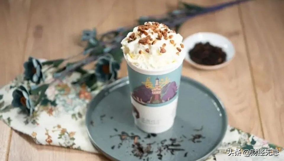 茶颜悦色排到喜茶,喜茶和茶颜悦色排队