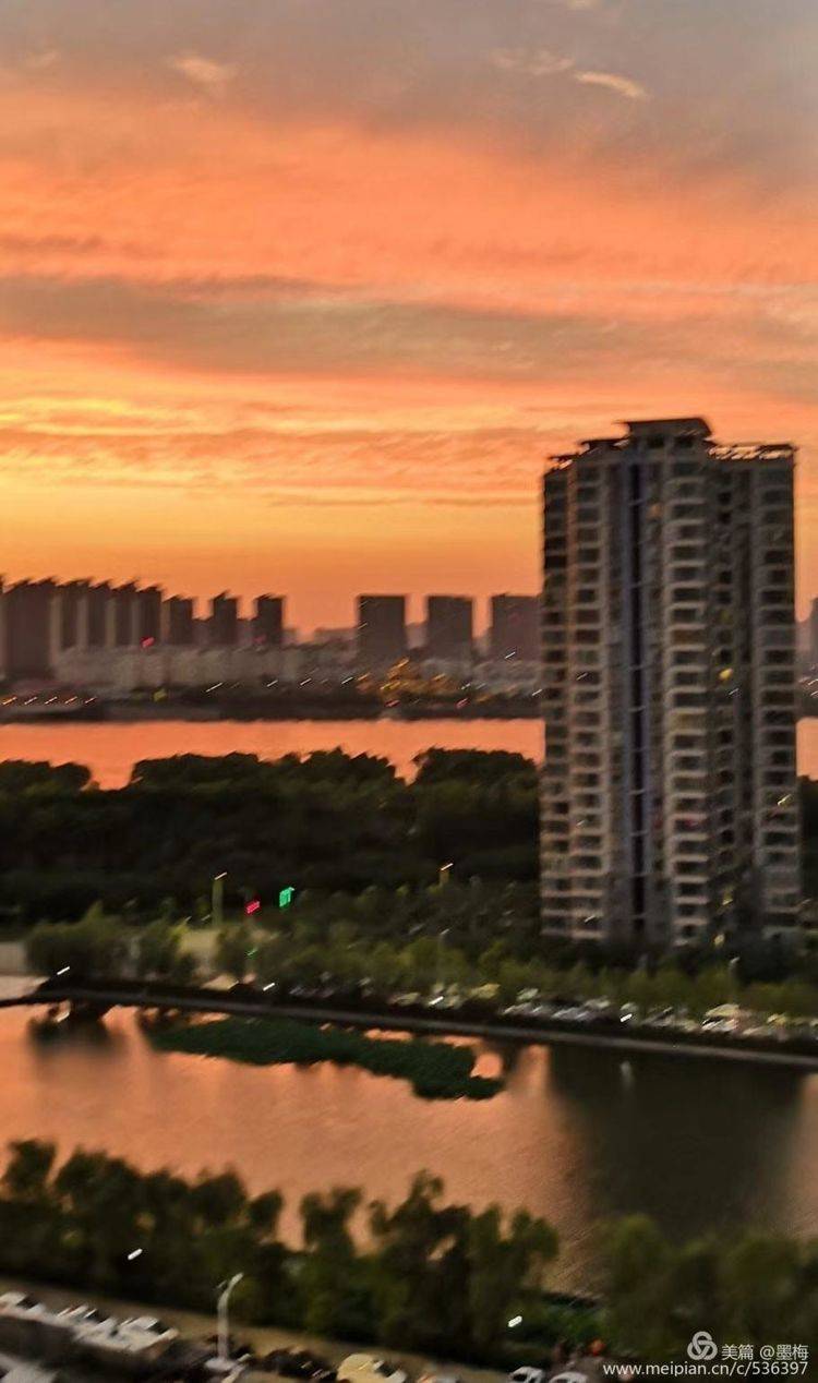 双彩虹映照下的绝美风景，洛阳奇特天象百年不遇