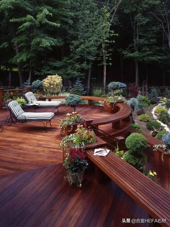 东莞庭院铺地红砂岩石材,芝麻灰石材庭院铺地效果