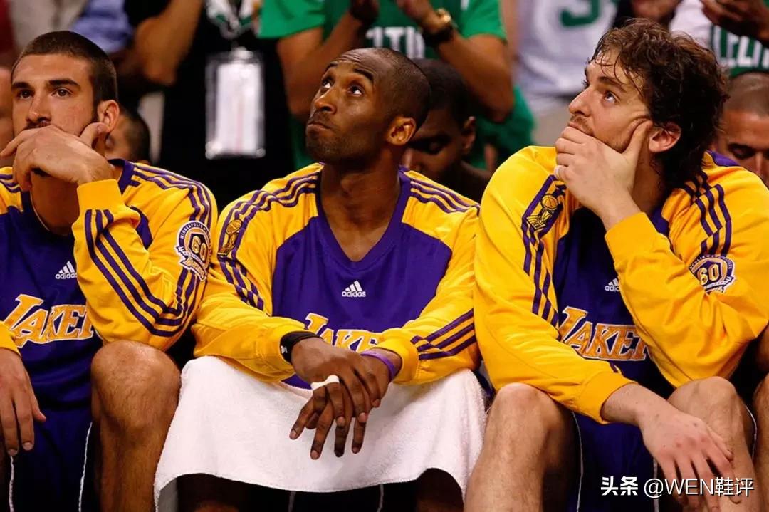 科比824故事,科比上脚nikezoomkobe4图片